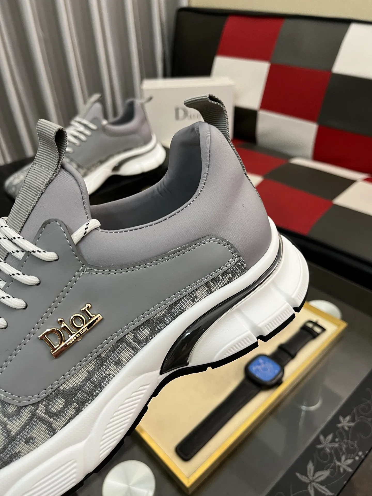 Men's Men's Shoes 💰420⌚️⌚️[Dior] Dior's new casual men's shoes are launched in Hong Kong counters. Official website 1:1 production. Original Italian materials. Designed by European and American masters. Perfect shape to create counter quality. Solid color rubber wear-resistant outsole and classic dazzling head! Super versatile and very comfortable. High-end without losing taste, fashionable and novel! ! Absolute focus! Code number: 38-44 2️⃣colors available